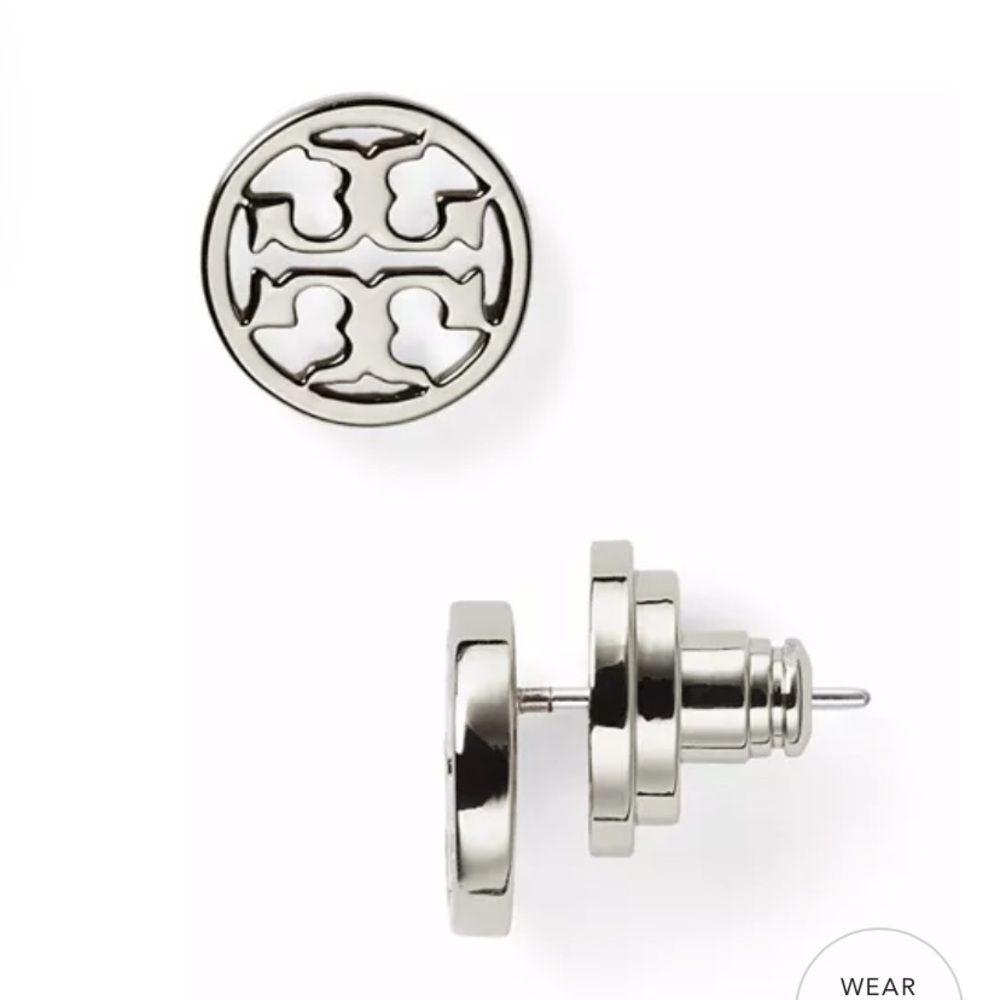 Tory Burch Circle Logo earrings!